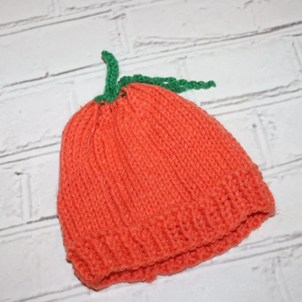 🎃🧶 Handmade Pumpkin Hat · Newborn Size